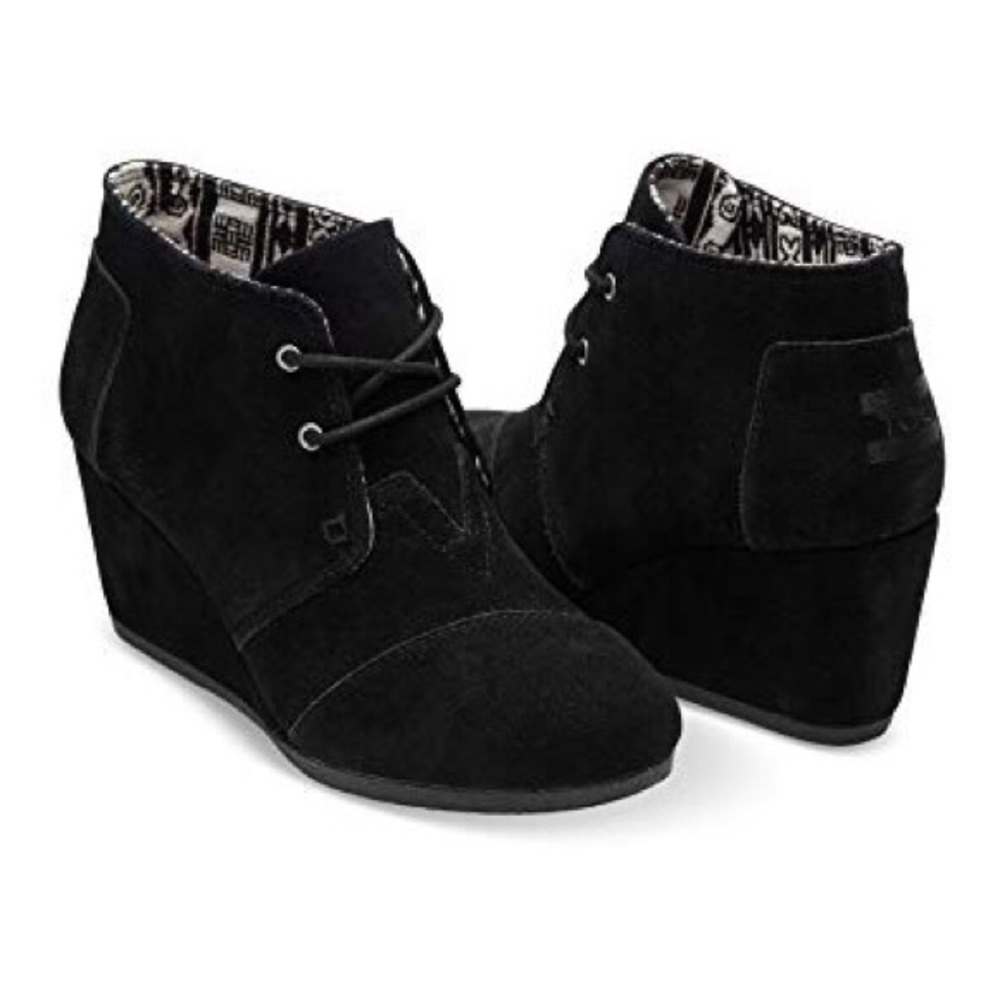 NEW IN BOX Toms Desert Wedge